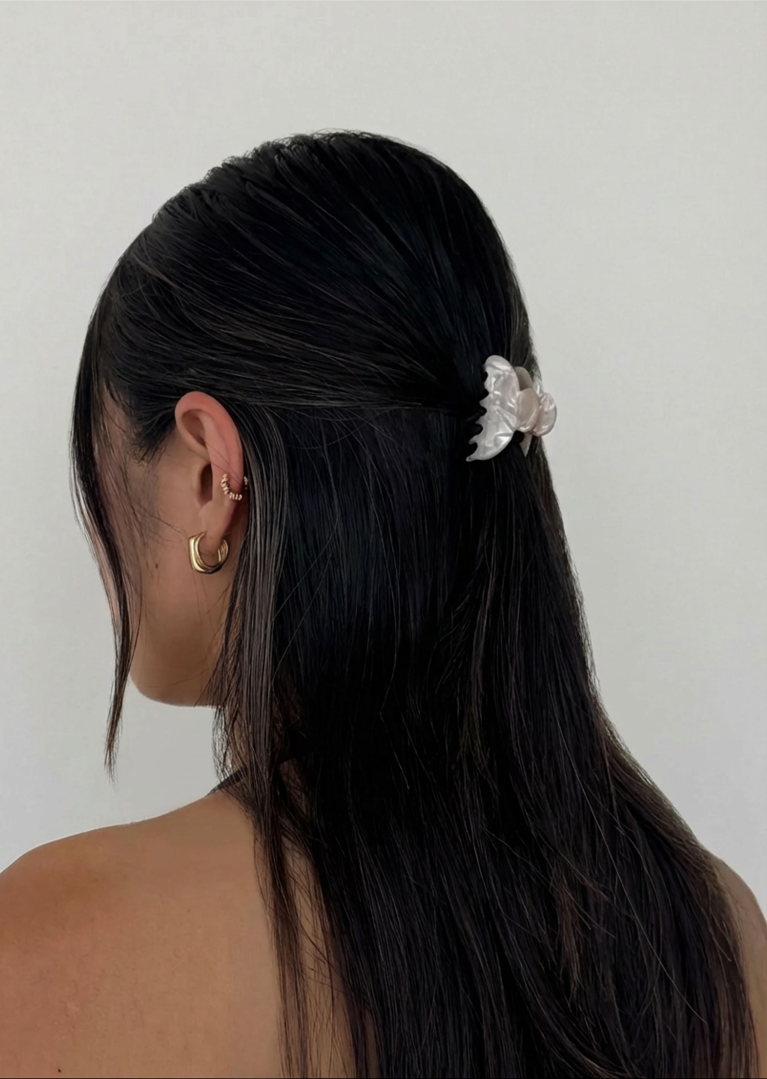 Signature Claw Clip Mini – Almond Haze